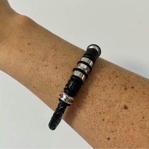 Leather and stainless steel bracelet for men